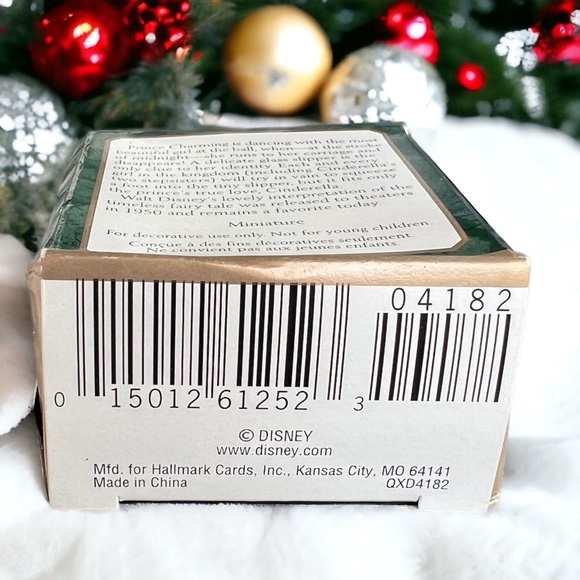 Hallmark Disney Cinderella The Glass Slipper Miniature 2001 Christmas Ornament - Picture 5 of 5